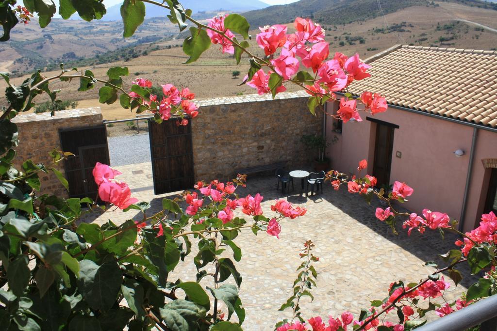 Agriturismo Case Tabarani Collesano Екстер'єр фото