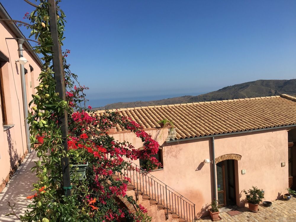 Agriturismo Case Tabarani Collesano Екстер'єр фото